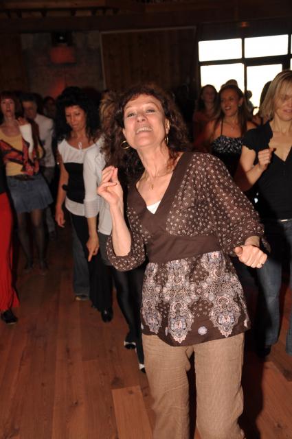 min 2010 04 04 station danse 087